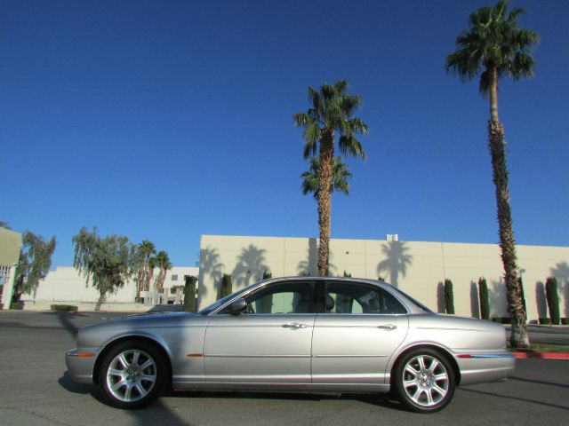 2004 JAGUAR XJ8 3.5