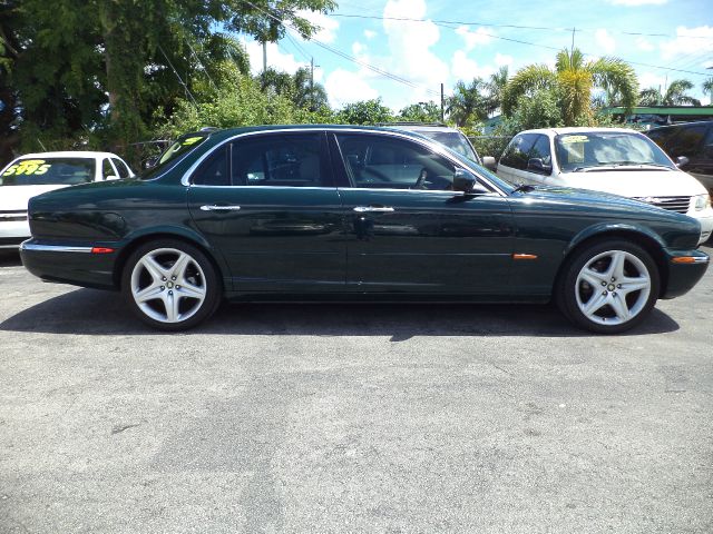 2004 JAGUAR XJ8 LS S-10 Blazer