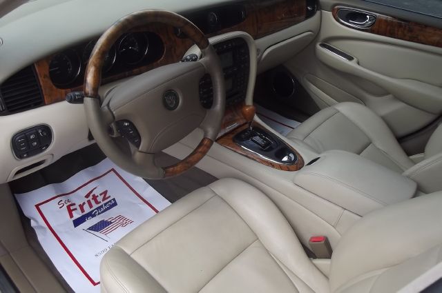 2004 JAGUAR XJ8 3.5