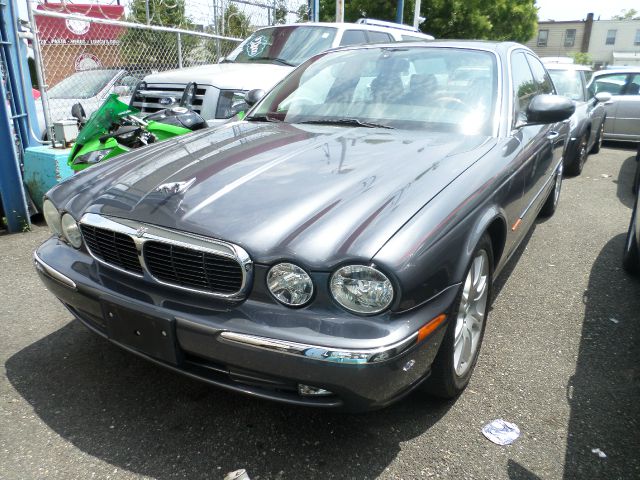 2004 JAGUAR XJ8 3.5