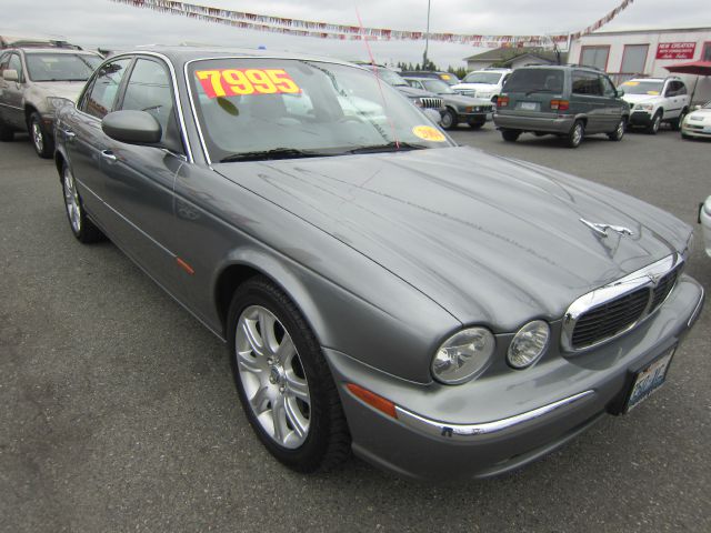 2004 JAGUAR XJ8 3.5