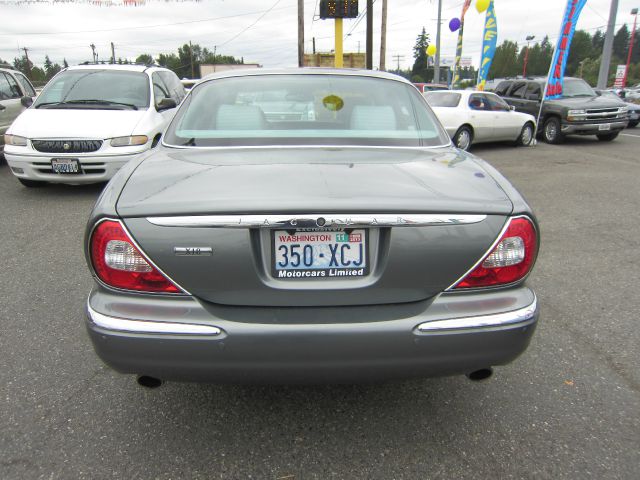 2004 JAGUAR XJ8 3.5