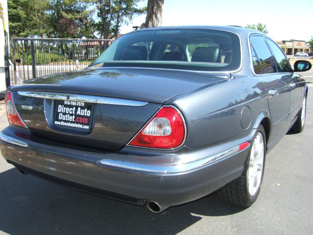 2004 JAGUAR XJ8 3.5