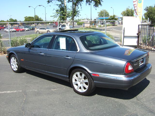 2004 JAGUAR XJ8 3.5