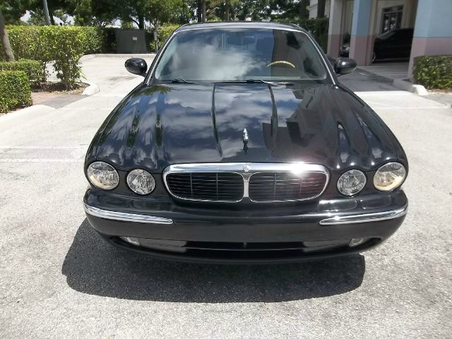 2004 JAGUAR XJ8 3.5