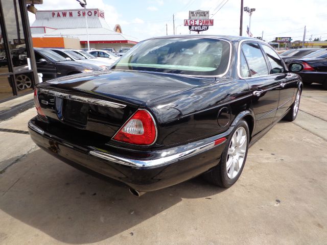 2004 JAGUAR XJ8 3.5