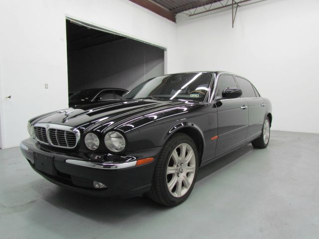 2005 JAGUAR XJ8 Sport Alloys Sunroof