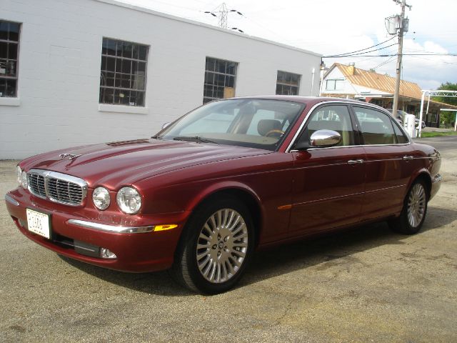 2005 JAGUAR XJ8 Coupe