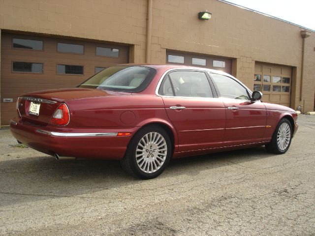 2005 JAGUAR XJ8 Coupe