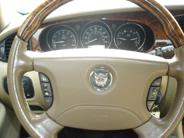 2005 JAGUAR XJ8 Coupe