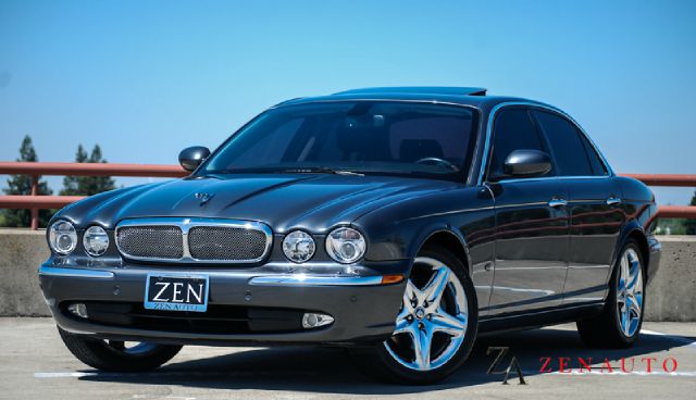 2006 JAGUAR XJ8 2.5i Sport