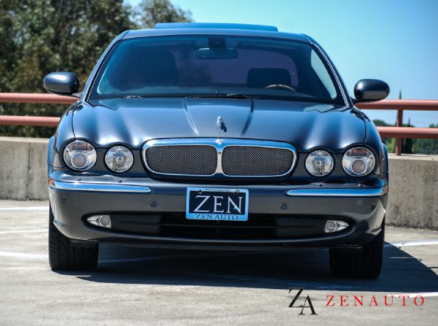 2006 JAGUAR XJ8 2.5i Sport