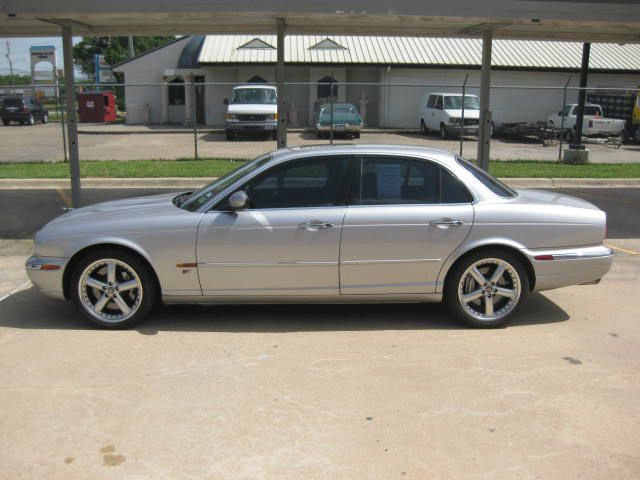 2004 JAGUAR XJR 2.2L Manual