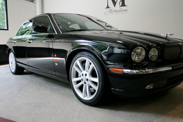 2004 JAGUAR XJR 2.2L Manual