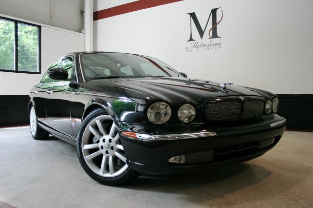 2004 JAGUAR XJR 2.2L Manual