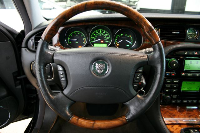 2004 JAGUAR XJR 2.2L Manual