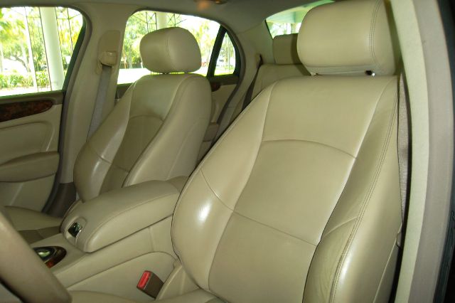 2006 JAGUAR XJR 2.2L Manual