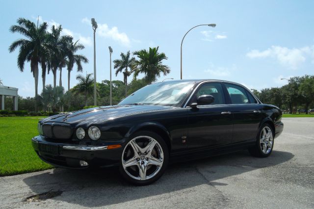 2006 JAGUAR XJR 2.2L Manual