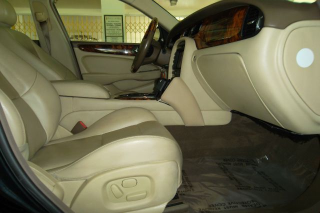 2006 JAGUAR XJR 2.2L Manual