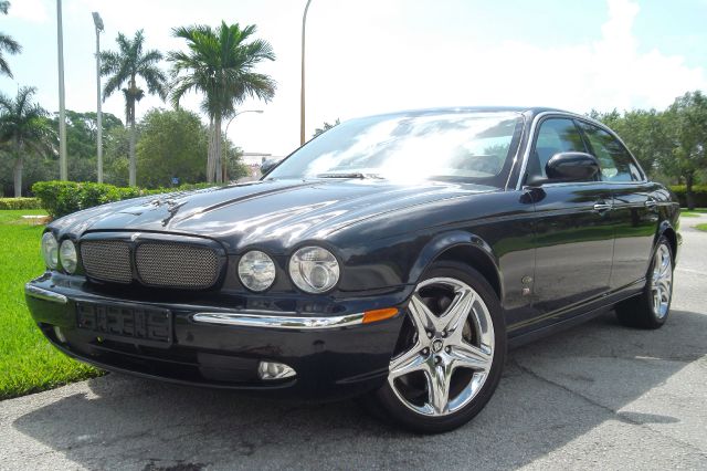 2006 JAGUAR XJR 2.2L Manual