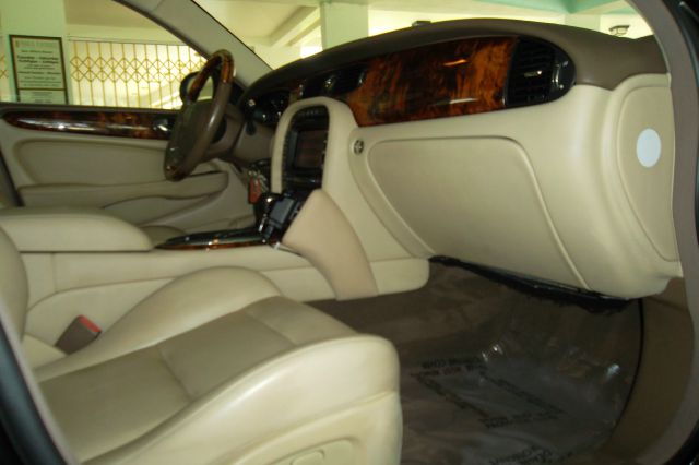 2006 JAGUAR XJR 2.2L Manual