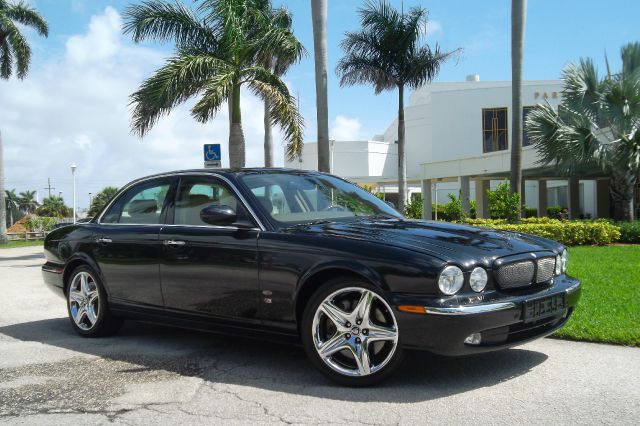 2006 JAGUAR XJR 2.2L Manual