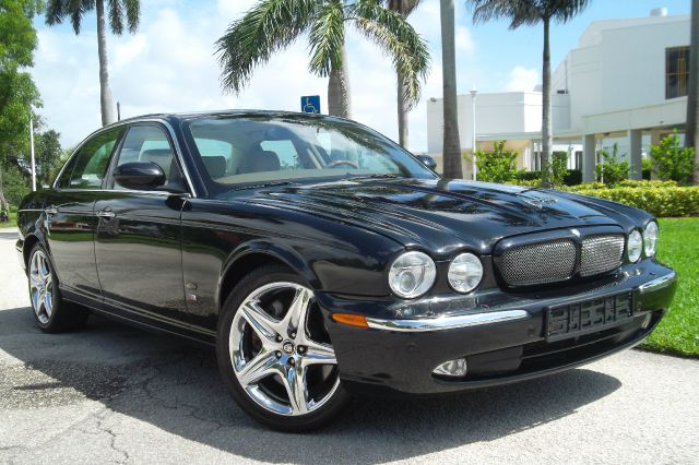 2006 JAGUAR XJR 2.2L Manual