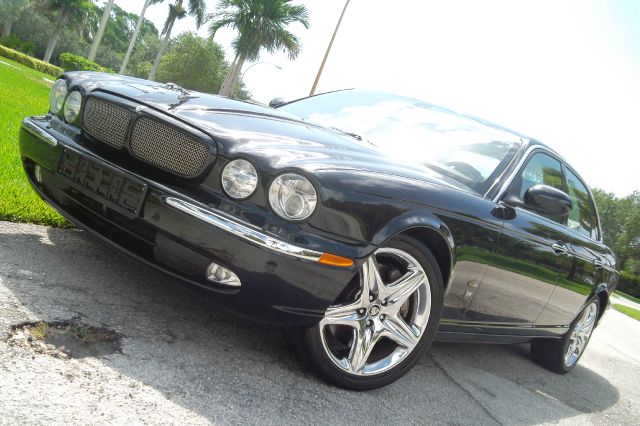 2006 JAGUAR XJR 2.2L Manual