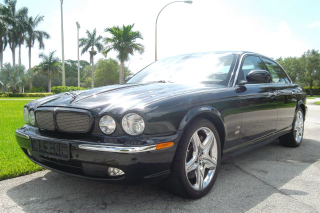 2006 JAGUAR XJR 2.2L Manual