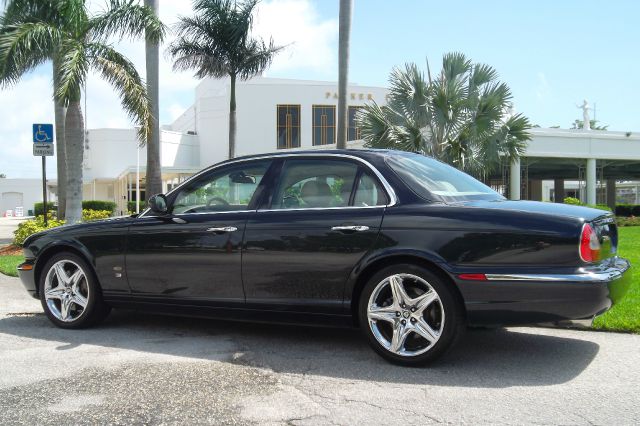 2006 JAGUAR XJR 2.2L Manual