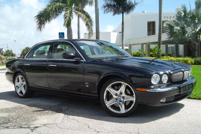 2006 JAGUAR XJR 2.2L Manual