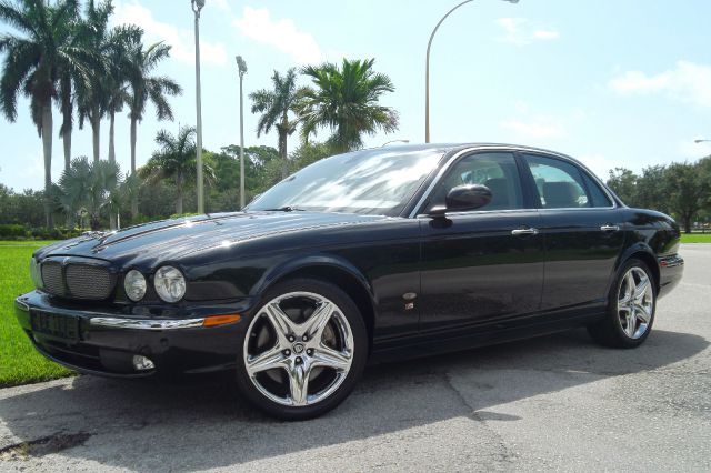 2006 JAGUAR XJR 2.2L Manual