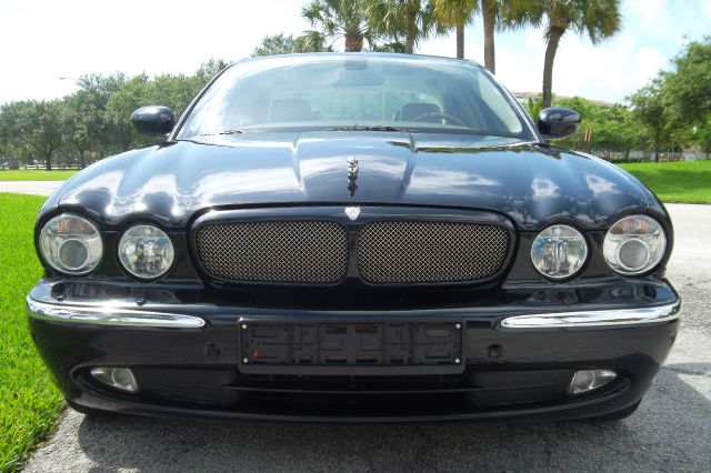 2006 JAGUAR XJR 2.2L Manual