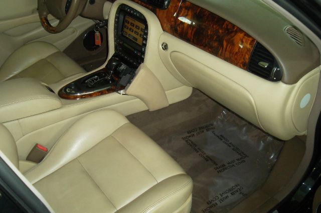 2006 JAGUAR XJR 2.2L Manual