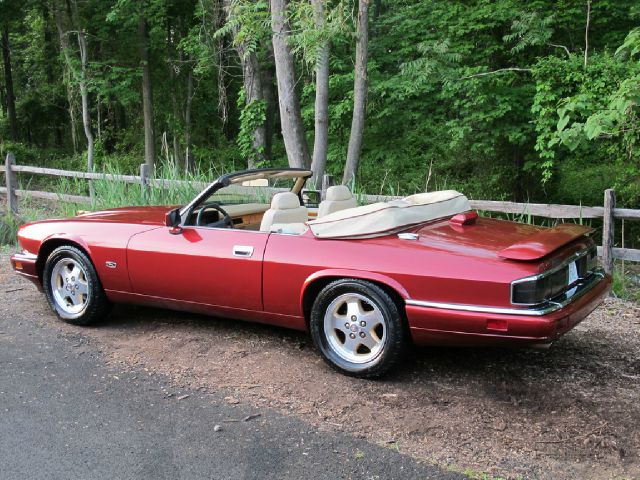 1994 JAGUAR XJS SE W/leather, Sunroof, 6 Disc, Sirius, Bluetooth