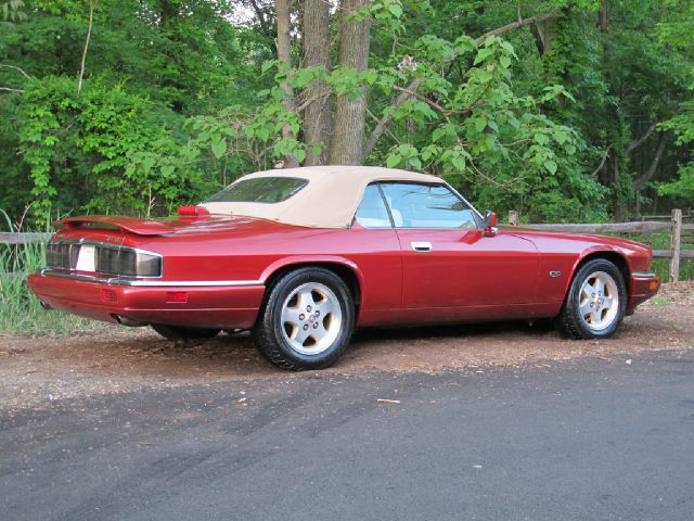 1994 JAGUAR XJS SE W/leather, Sunroof, 6 Disc, Sirius, Bluetooth