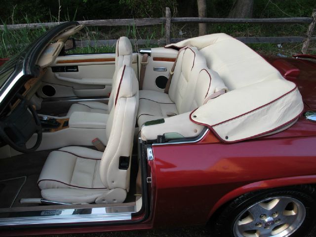 1994 JAGUAR XJS SE W/leather, Sunroof, 6 Disc, Sirius, Bluetooth