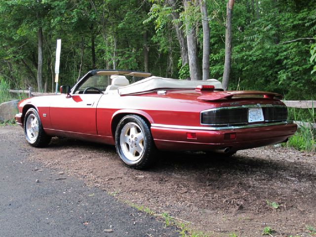 1994 JAGUAR XJS SE W/leather, Sunroof, 6 Disc, Sirius, Bluetooth