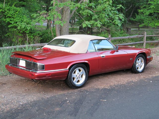 1994 JAGUAR XJS SE W/leather, Sunroof, 6 Disc, Sirius, Bluetooth