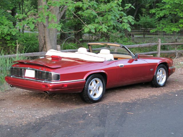 1994 JAGUAR XJS SE W/leather, Sunroof, 6 Disc, Sirius, Bluetooth