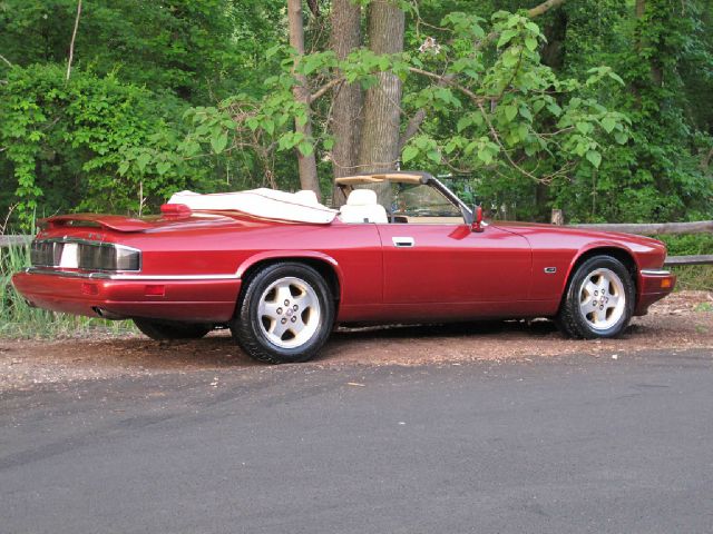 1994 JAGUAR XJS SE W/leather, Sunroof, 6 Disc, Sirius, Bluetooth