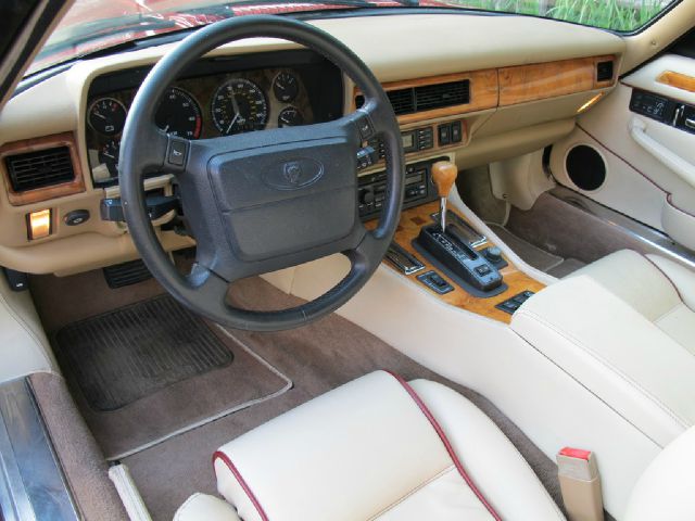 1994 JAGUAR XJS SE W/leather, Sunroof, 6 Disc, Sirius, Bluetooth