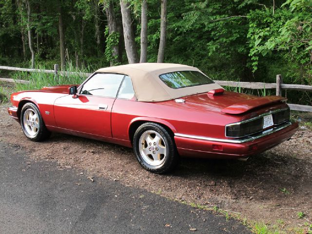 1994 JAGUAR XJS SE W/leather, Sunroof, 6 Disc, Sirius, Bluetooth