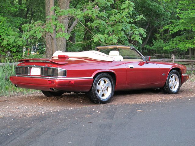 1994 JAGUAR XJS SE W/leather, Sunroof, 6 Disc, Sirius, Bluetooth