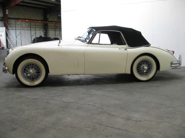 1957 JAGUAR XK Unknown