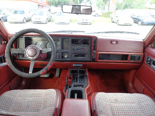 1985 Jeep Cherokee SLT 25