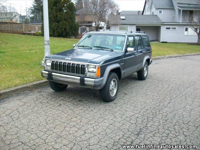 1989 Jeep Cherokee 1500 SLT 4X4