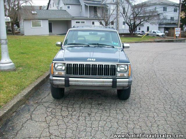 1989 Jeep Cherokee 1500 SLT 4X4