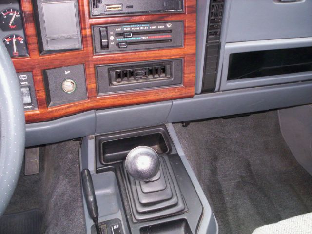 1993 Jeep Cherokee LS1 Auto