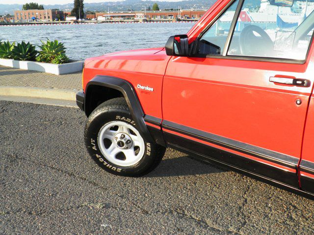 1995 Jeep Cherokee Base GLS LX